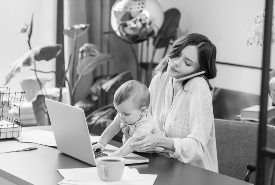 Erna Tutić-Škulj, majka troje djece i osnivačica online biznisa, dijeli kako balansira majčinstvo, karijeru i osobni rast dok živi u novoj kulturi i gradi uspješan online biznis.